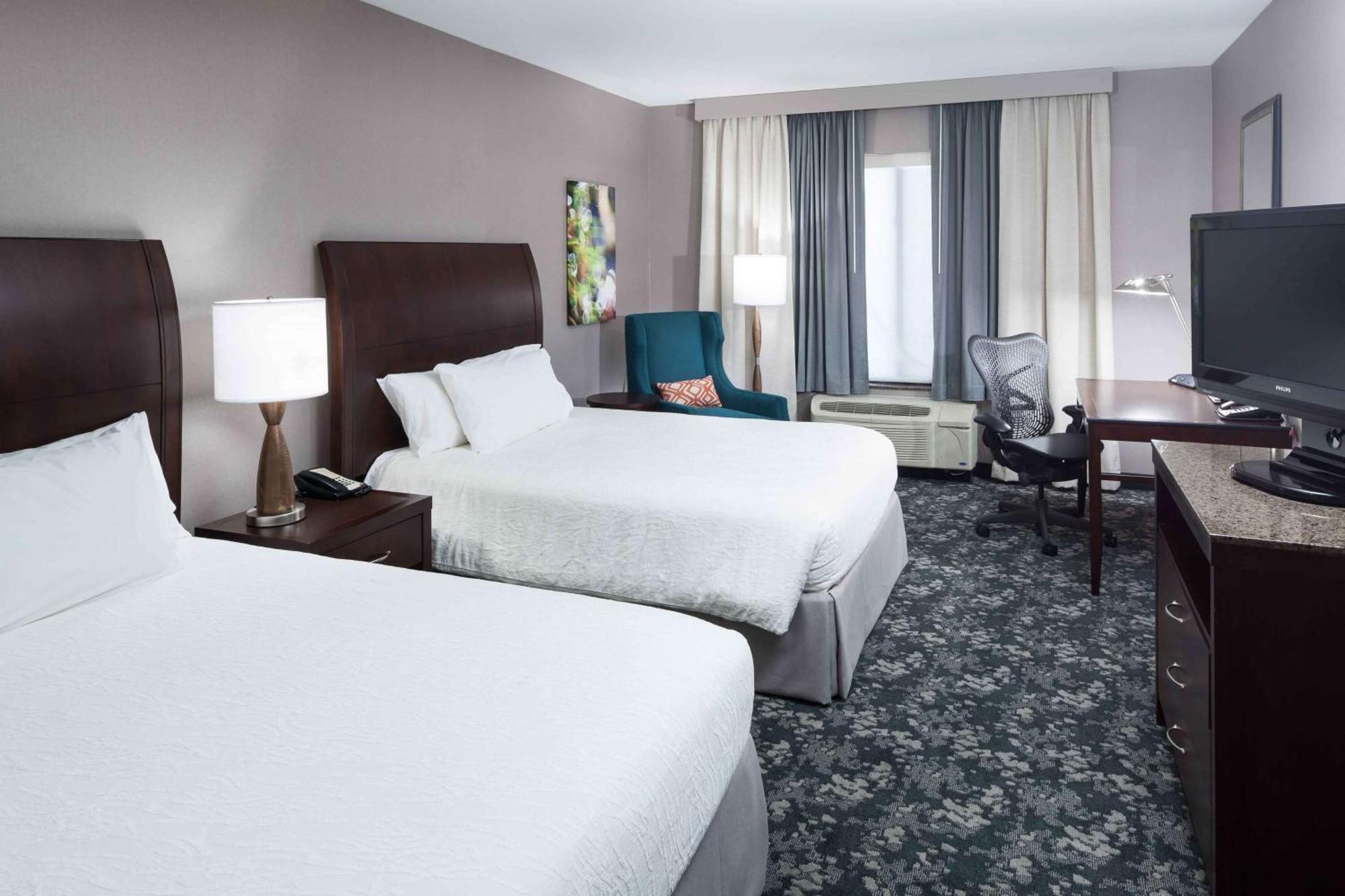 Hilton Garden Inn Detroit/Novi Exterior photo